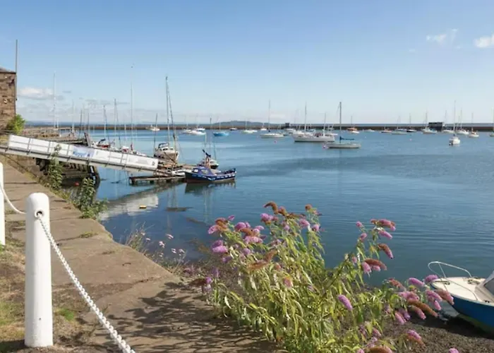Lovely Sea Rooms, Easy Access To Centre & Airport
