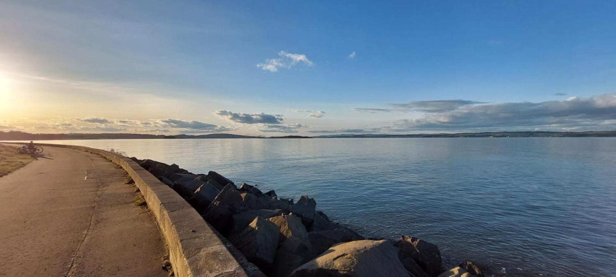 Lovely Sea Rooms, Easy Access To Centre & Airport Edimburgo